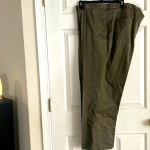 Men Big and Tall Front Pleated Pants with Extended Waist Size 44/29